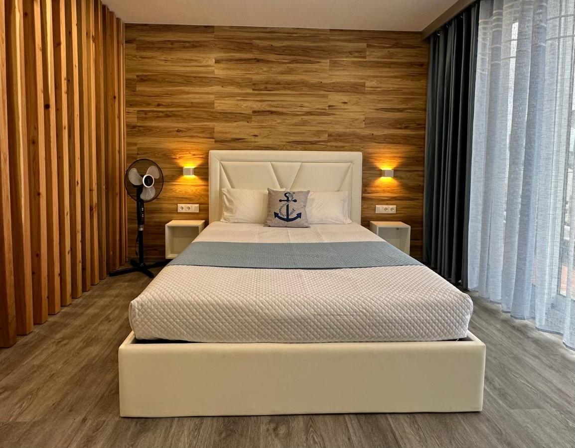 Paradise Apartments II Санта Круз да Флорес Екстериор снимка